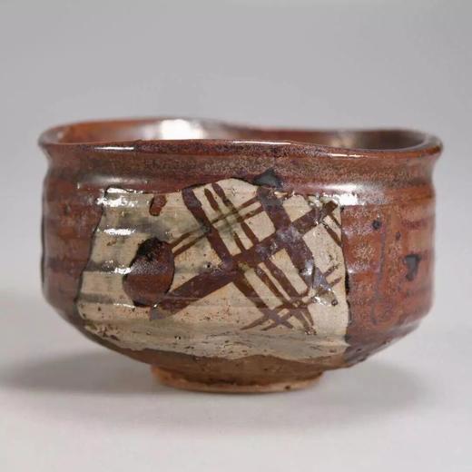 日本织部烧褐釉抹茶碗