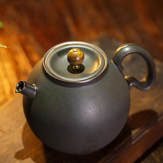 黑陶金属釉茶壶 商品图3