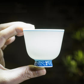 景德镇陶瓷功夫茶具.景德镇手工手绘青花瓷品茗杯小单杯（青花海水纹）
