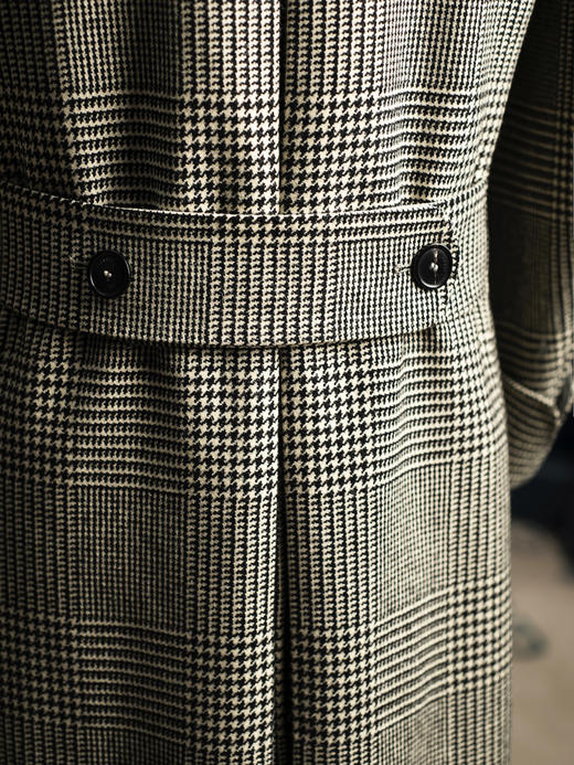 Dugdale Lambswool 580克羔羊毛黑白亲王格马球大衣 商品图5