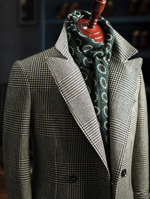 Dugdale Lambswool 580克羔羊毛黑白亲王格马球大衣 商品图2