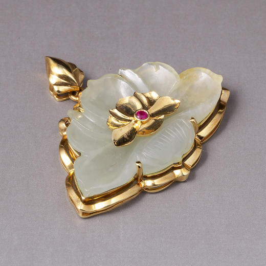 清代和田白玉宝莲项坠 商品图5