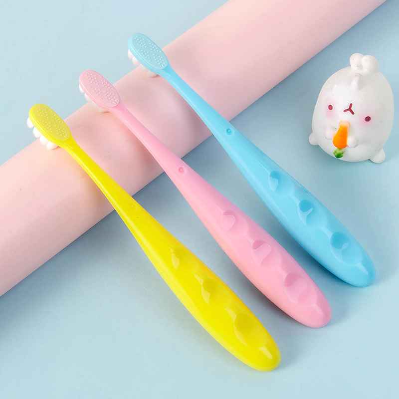 【保护宝宝牙齿、不伤牙龈的儿童牙刷】美时洁超细万毛儿童护齿牙刷  护齿洁齿  专为儿童设计 糖果色设计，让宝宝爱上刷牙