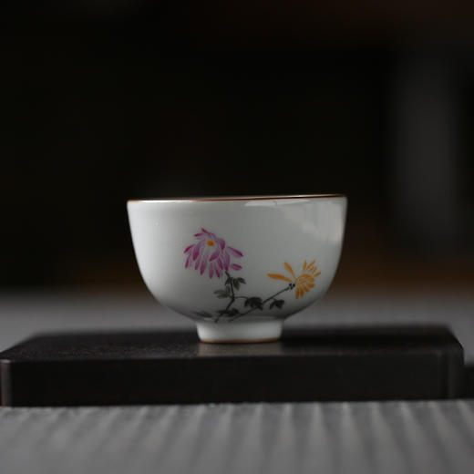 官窑釉主人杯单杯（菊花款） 商品图0