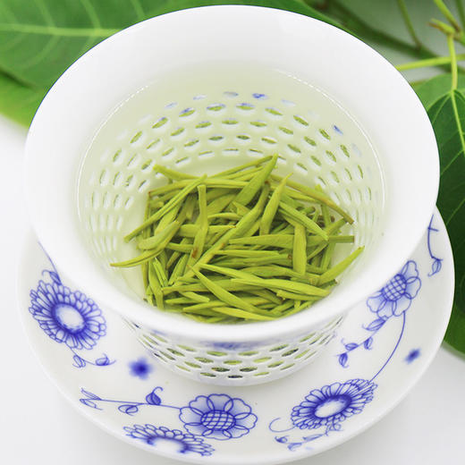 峨眉山云雾绿茶 特级单芽 雨前高山嫩芽 竹叶茶 青针雀舌 500g 商品图1