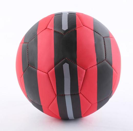 【足球】。全机缝PU充气足球 体育用品比赛训练足球 商品图2