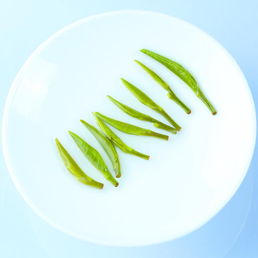 峨眉山云雾绿茶 特级青针 雨前嫩芽 竹叶型青茶 单芽雀舌 商品图2