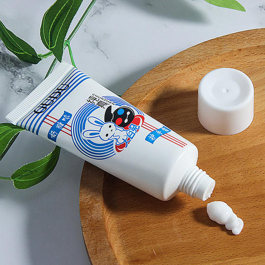 【大白兔礼盒3件套】抖音同款大白兔护手霜 淡香水滋润保湿防干裂牛奶润唇膏 商品图1