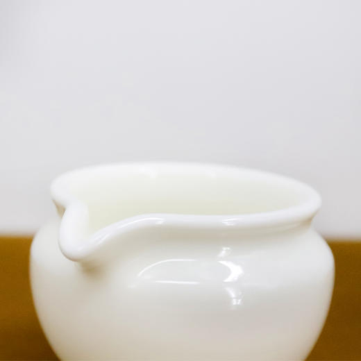云中居功夫茶具.德化白瓷公道杯 商品图3