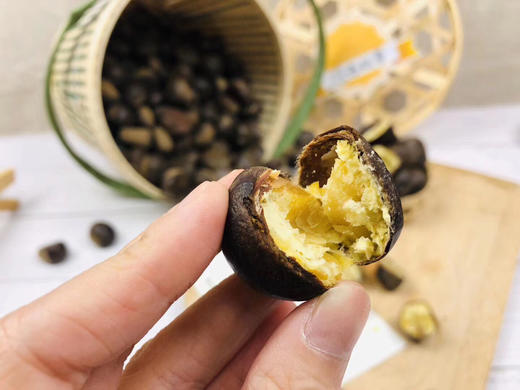 迁西出口级板栗 🌰 ，一直听说板栗南瓜，板栗地瓜，那最极致的板栗是什么样的？颗颗精选，粒粒金黄，香，甜，粉，糯！！！😋 随便水煮都好吃的要命，超甜 商品图5