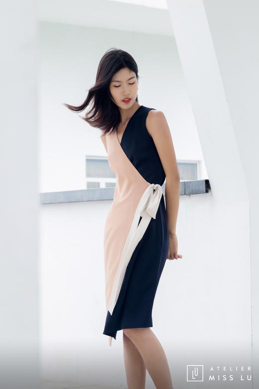 AtelierMissLu / Hayley-三色拼接侧带连身裙 商品图11