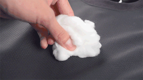 量橙·蓄能t恤有黑白灰三种格调色,男女同款,完全可以把它当做秋冬的