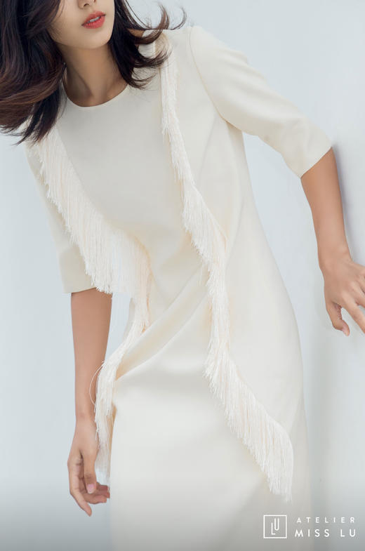 AtelierMissLu / Annet-珍珠白两侧流苏装饰连身裙 商品图14