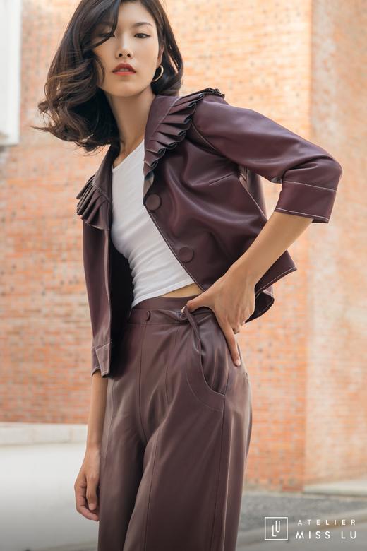 AtelierMissLu / Lucille-酒红褶皱装饰仿皮外套 商品图6