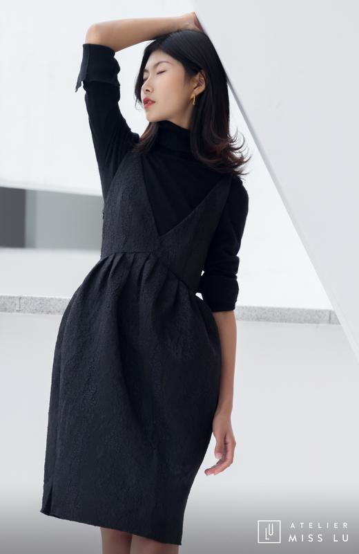 AtelierMissLu / Becky-黑色暗纹收腰背心裙 商品图9