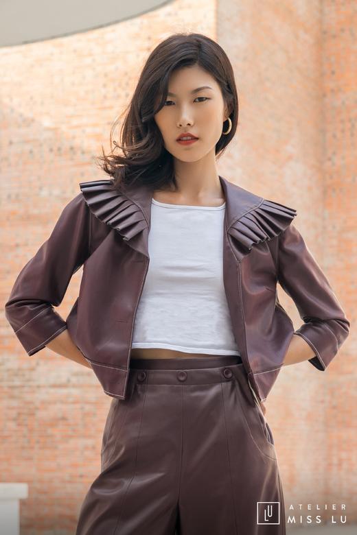 AtelierMissLu / Lucille-酒红褶皱装饰仿皮外套 商品图5