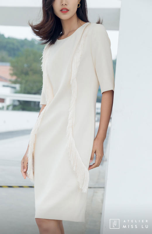 AtelierMissLu / Annet-珍珠白两侧流苏装饰连身裙 商品图12