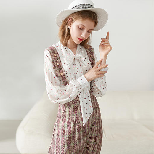 欧芮儿新款波点雪纺衬衫女背带裙连衣裙两件套时尚套装 商品图1