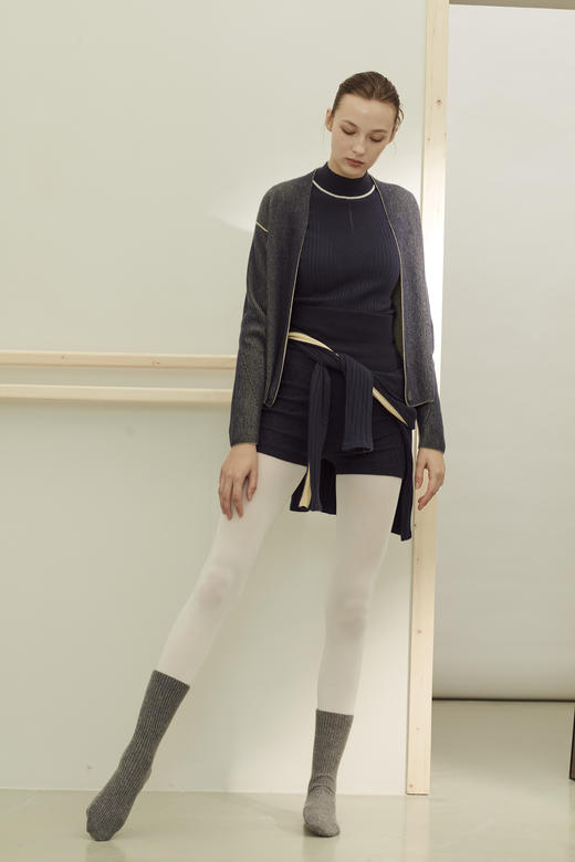  秋冬 精纺羊绒女装高腰运动短裤 SJF91K179N 商品图1