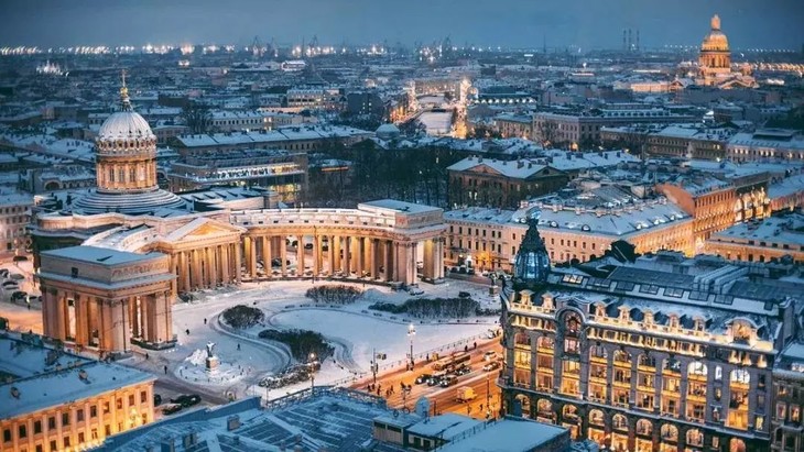 品鉴定制冰雪奇缘俄罗斯冬日极光绝美8日