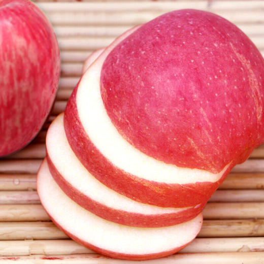 【陕西】红富士苹果 舌尖上的脆与甜 当季新鲜水果 现摘现发 商品图2