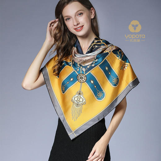优品堂“风姿绰约”桑蚕丝喷绘斜纹90方巾真丝巾 商品图0