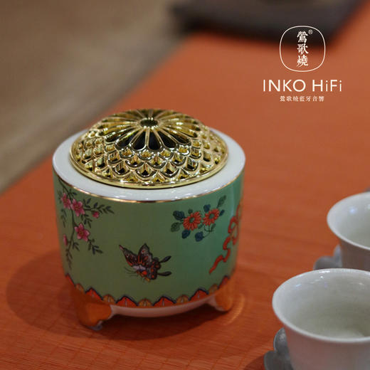 【莺歌烧旗舰店】 三足绿底蝴蝶纹 蓝牙音箱 商品图1