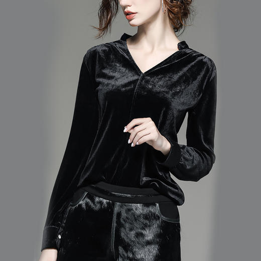 丁摩 新款金丝绒上衣女打底衫秋季复古V领时尚宽松洋气气质长袖T恤19-175DB149240531 商品图2