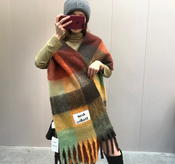 acne秋冬彩虹围巾