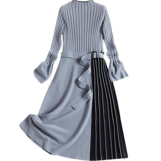 OL-52278秋冬新款半高领喇叭袖拼接条纹A字裙 商品图4