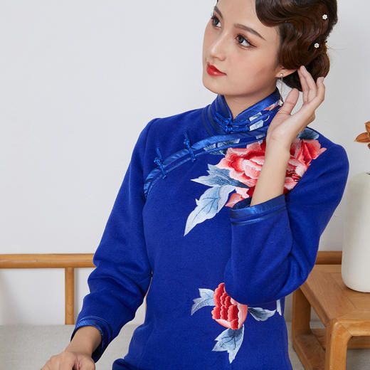 QC-1697763秋季新款毛呢绣花优雅旗袍裙 商品图2