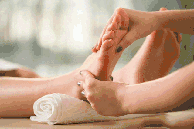 39元抢购原价116元禾正养生堂30分钟局部按摩修脚刮痧拔罐火疗采耳5选