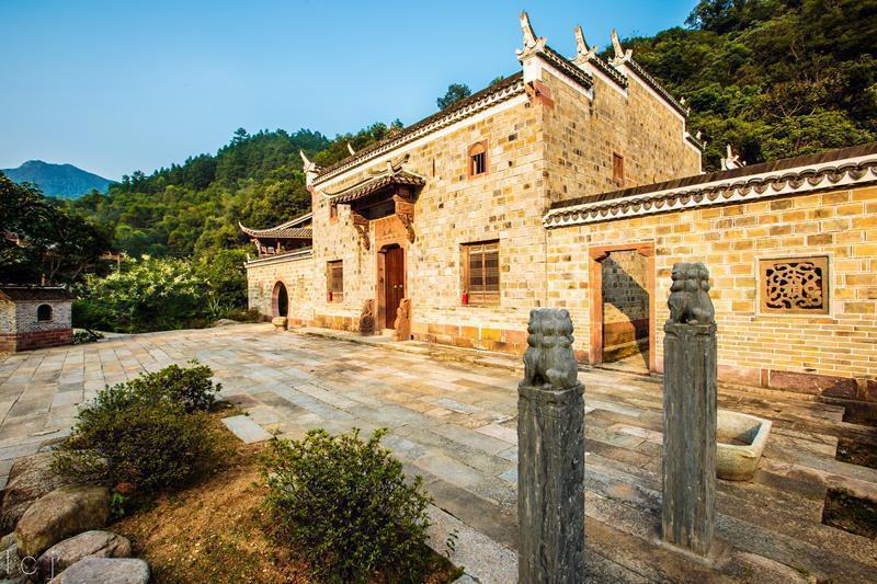 12.18臻享升级|摄新丰云髻山"枫"情万种,客家围屋两天