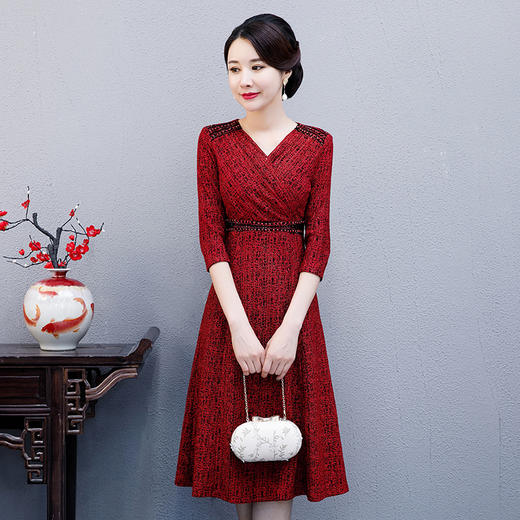 WXG-19090秋冬新款气质妈妈装连衣裙 商品图3