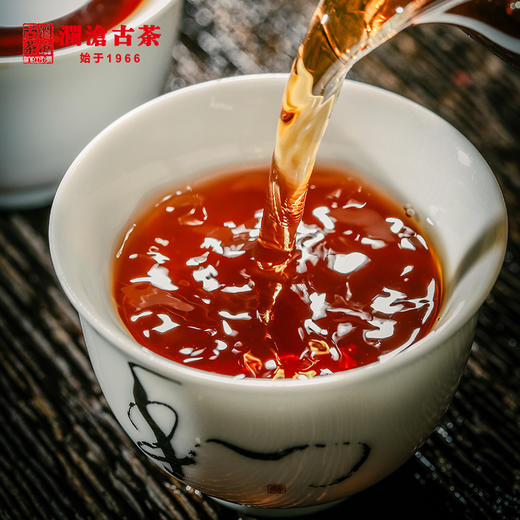 澜沧古茶2015年0081大饼普洱茶熟茶熟普云南七子饼茶叶357g 商品图2