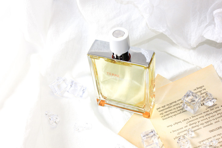 单件包邮 爱马仕hermes雨后大地 清新版 terre hermes eau tres