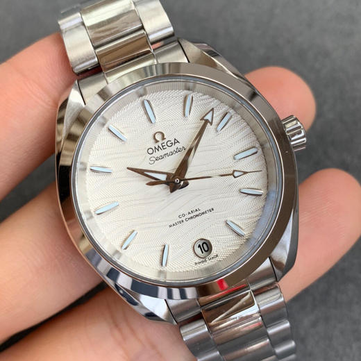 VS欧miga 推出海马150米系列 女士机械腕表-34mm。女表只能买石英机芯？机械女表走时不稳定？质量好的女表选择少？ 商品图1