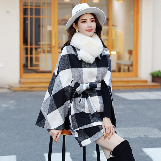 WZNH-WY99869秋季新款韩版时尚气质英伦风格纹披肩两件套裙（配毛领） 商品图3