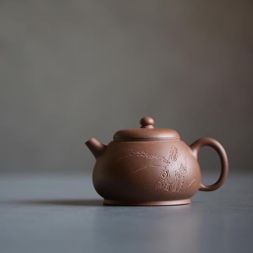 宜兴名家手工紫砂壶.原矿泥大红袍龙蛋壶 商品图2