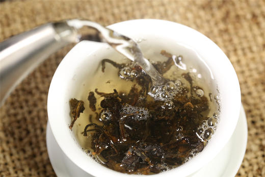 九年陈 蜜糯香 勐兴号·南糯山古树茶（2012） 商品图8