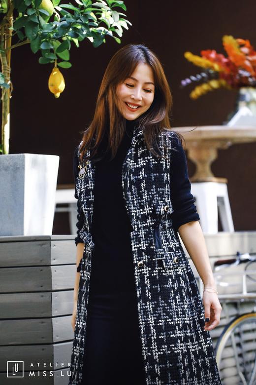 AtelierMissLu / Odete-黑白粗呢格修身长马甲 商品图8