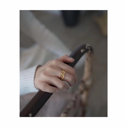 APRESI｜TWIST OF JOY Slight Waved Ring [逐浪宽版开口戒指] 商品图2