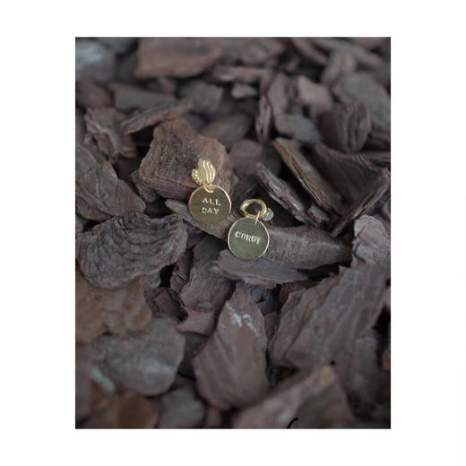 APRESI｜ALL DAY Lucky Knocking Earrings [手工敲字幸运耳环 不对称] 商品图4