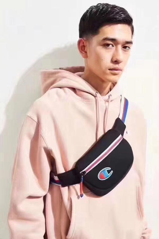 champion冠军经典新款logo胸包腰包