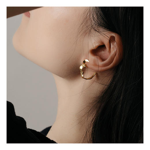 APRESI｜TWIST OF JOY Slight Waved Hoops [逐浪窄版耳环] 商品图0
