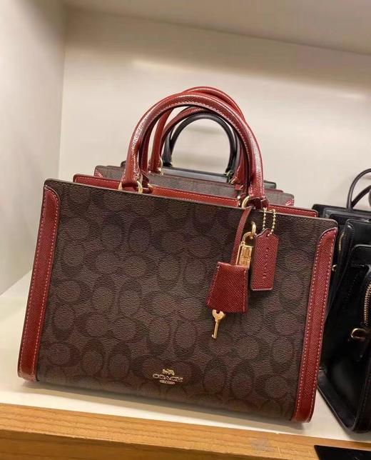 coach蔻驰专柜新款斜挎单肩锁头杀手包大号原价523美金