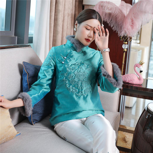 QZ-19022秋冬团花刺绣中式国风改良旗袍上衣 商品图4