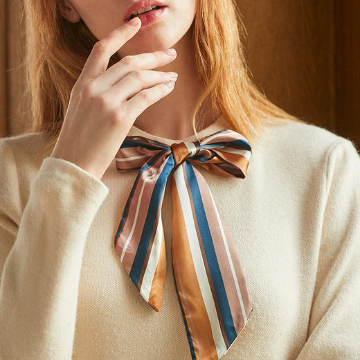 欧芮儿蝴蝶结连衣裙女中长款秋冬装2021新款针织连衣裙女裙子 商品图3