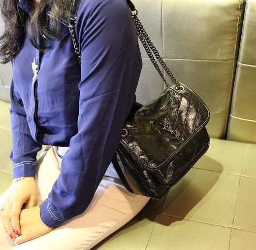 杨树林 niki油蜡褶皱牛皮链条包单肩斜挎流浪包 - 墨素moso