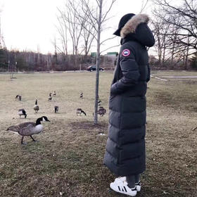 22系列 Mystique超长款过膝羽绒服，行走的棉被